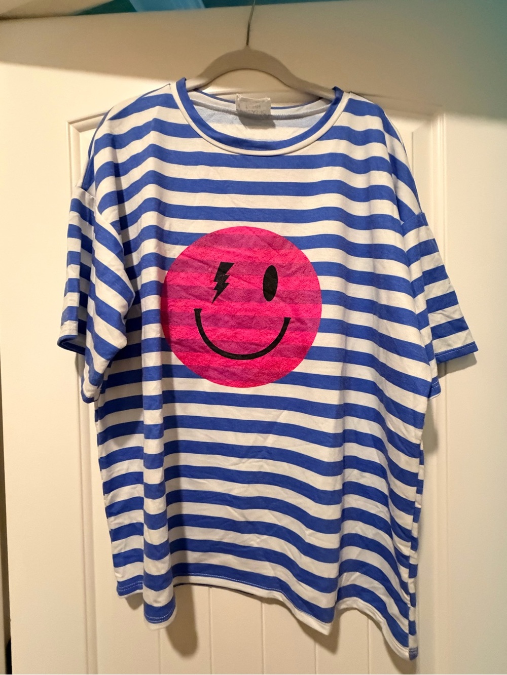 Fantastic Fawn Blue & White Striped Tee with Pink Smiley